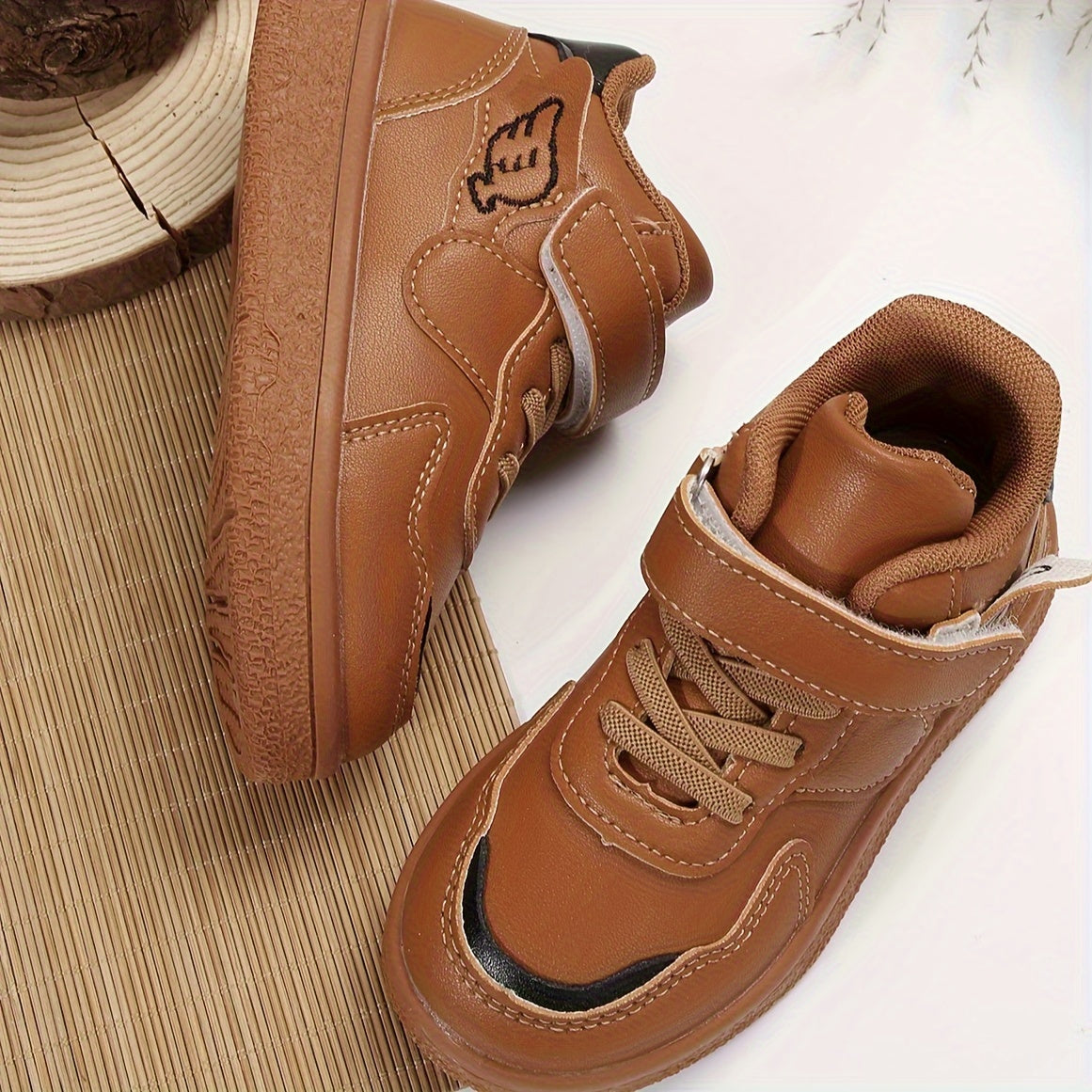 Boy's Solid Skate Shoes Hook And Loop Fastener Breathable Sneakers