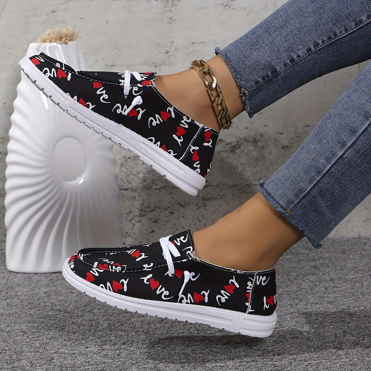 Flat Slip On Casual Shoes for Women Lightweight Soft Comfortable Walking Shoes