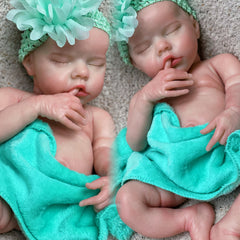 Realistic Silicone Youngsters Girl Doll with Clothes & Bottle