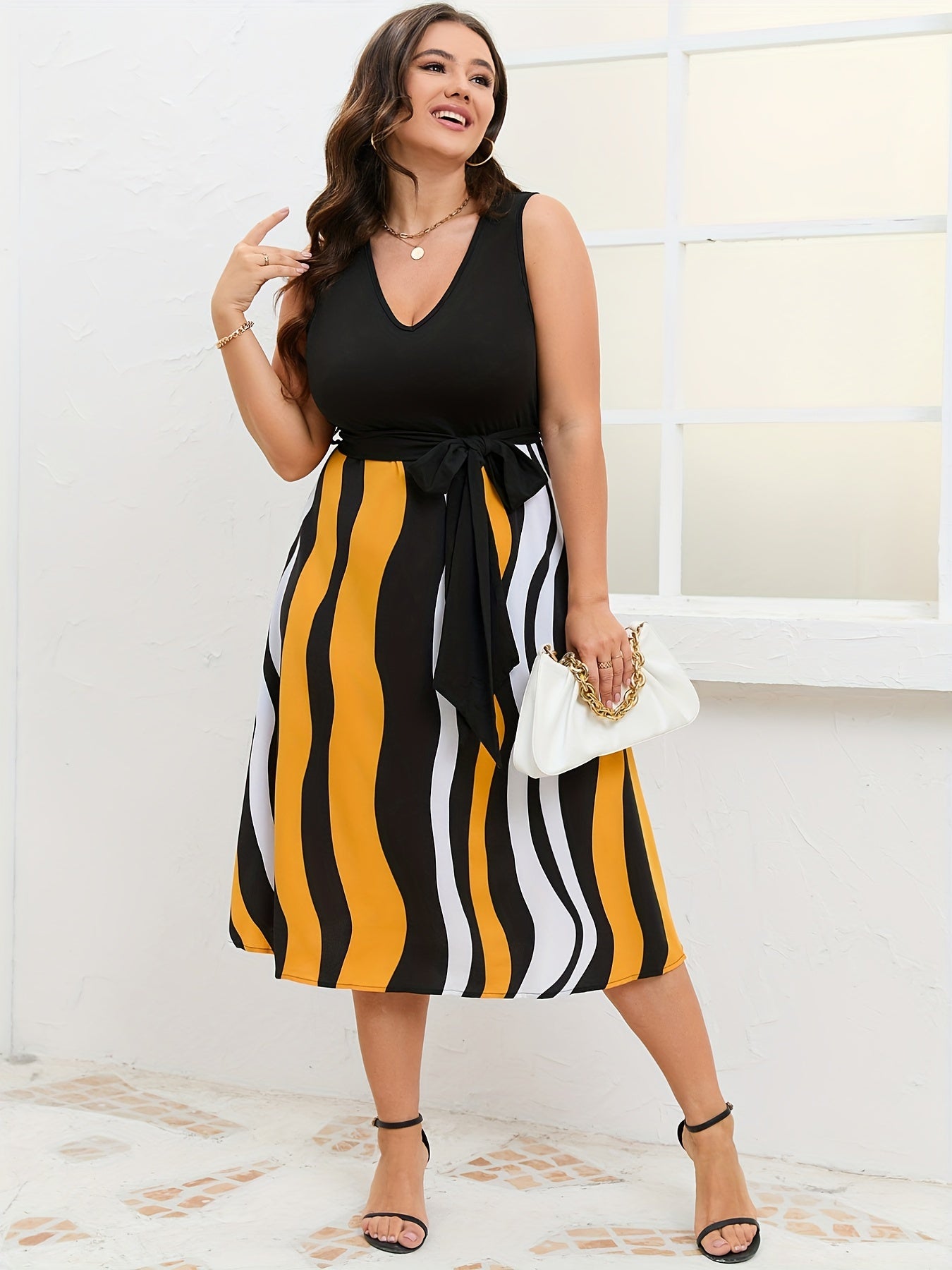 Women's Plus Fluid Print V Neck Nipped Waist Tank Dress