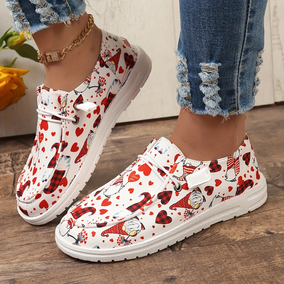 Women's Dwarf & Heart Pattern Skate Shoes