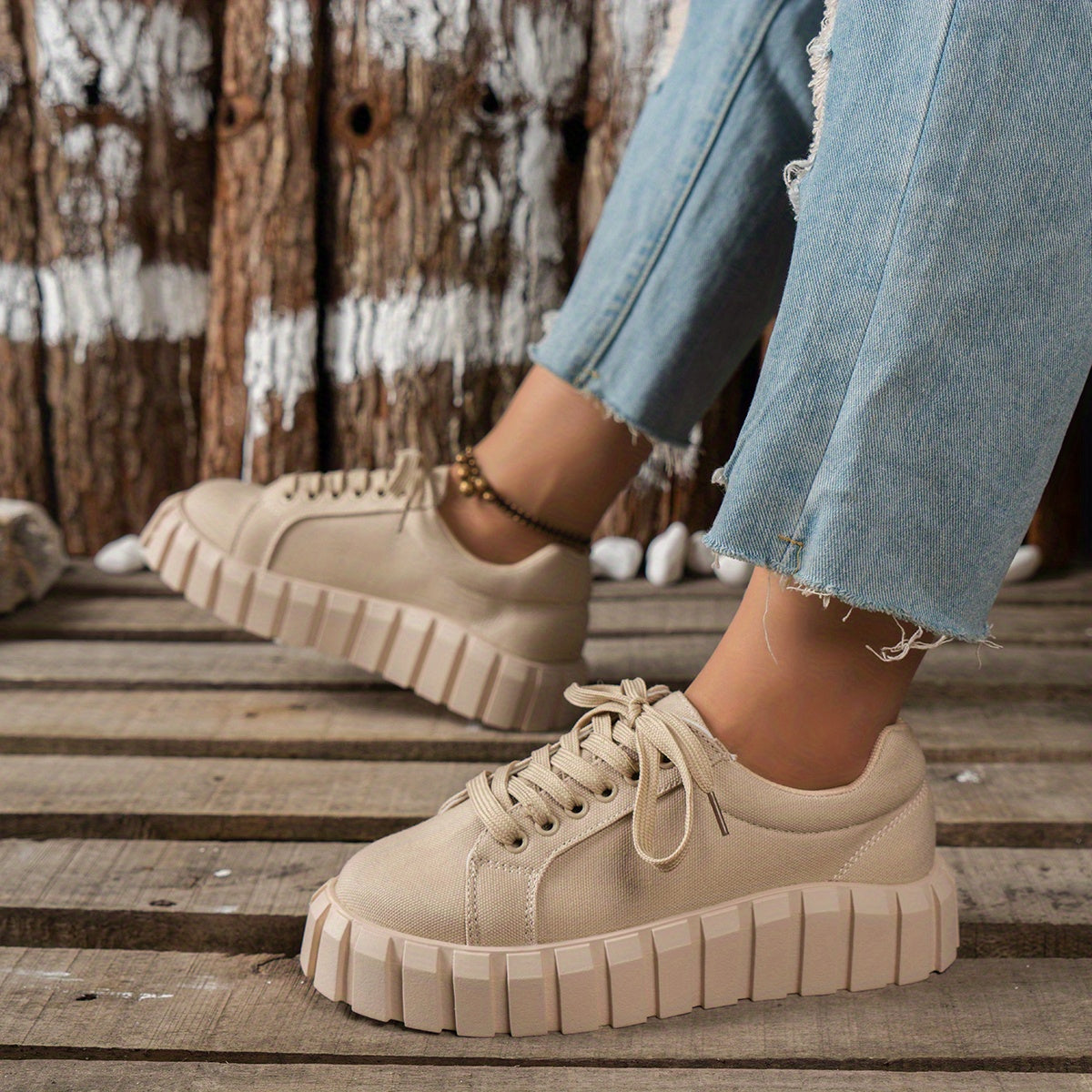 Women's Stylish Platform Sneakers Lace Up Outdoor Shoes