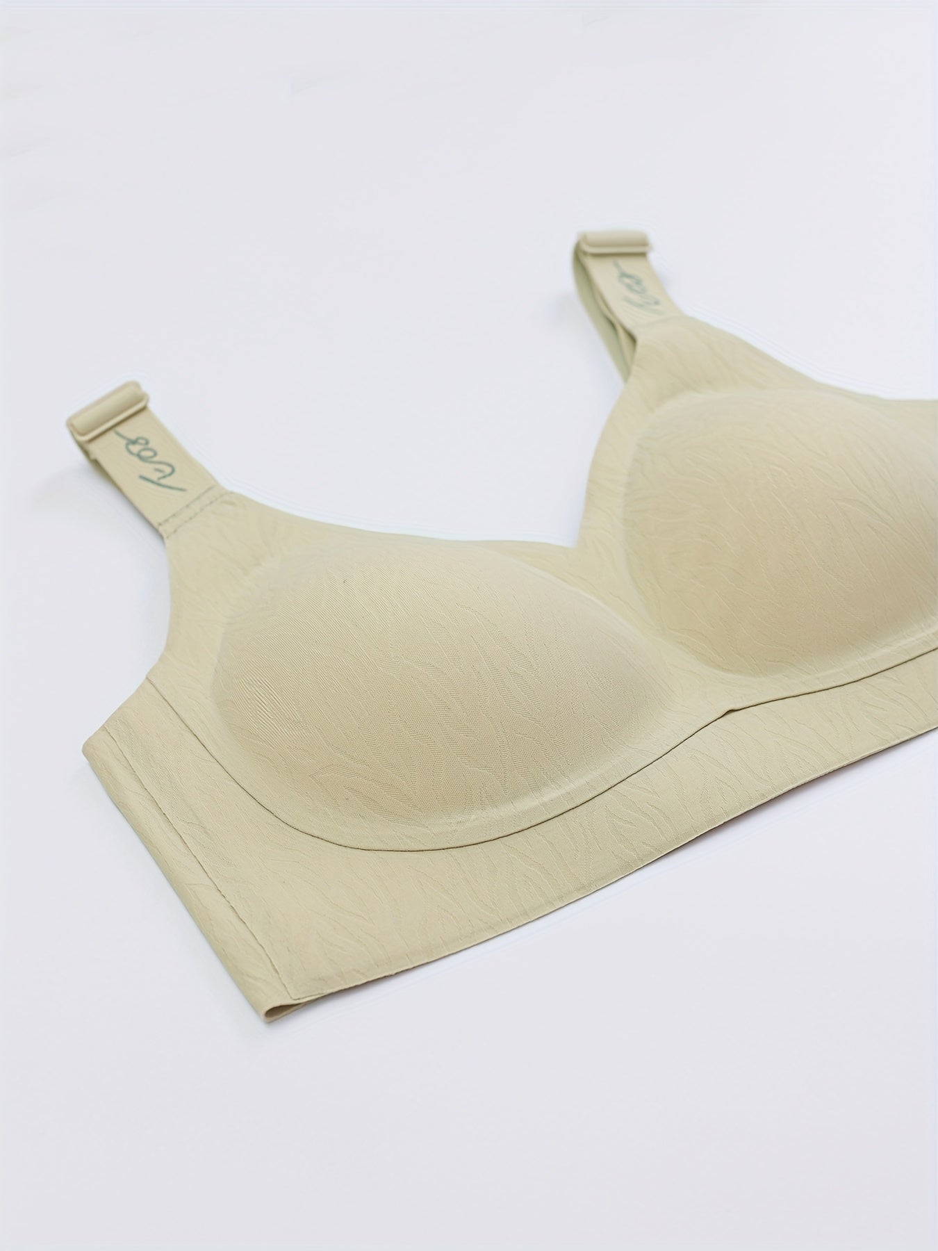 Letter Print Wireless Bra Comfy & Breathable Push Up Bra