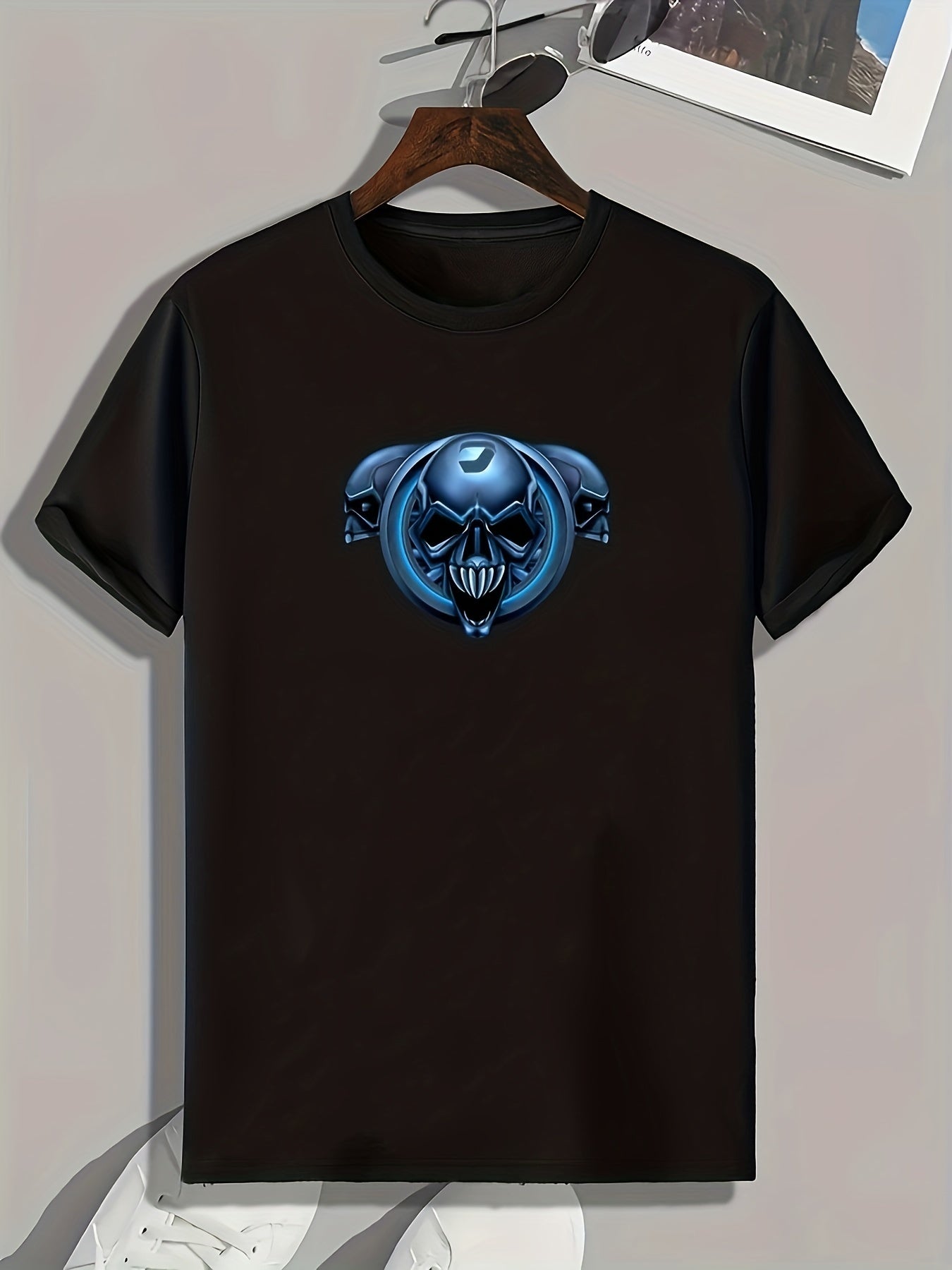 Cool Men's Graphic Print T-shirt for Summer