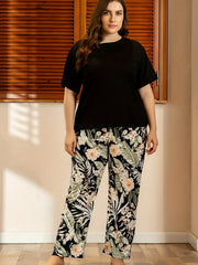 Floral Print Plus Size Pajama Set, Short Sleeve Top & Pants, 2 Piece