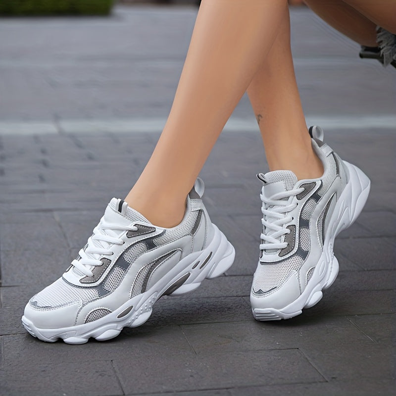 Women's Mesh Platform Sneakers Lace Up Outdoor Shoes Lightweight Walking Shoes