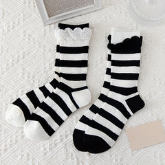 Striped Ruffle Socks 2 Pairs Comfy Mid Tube Socks Women's Stockings