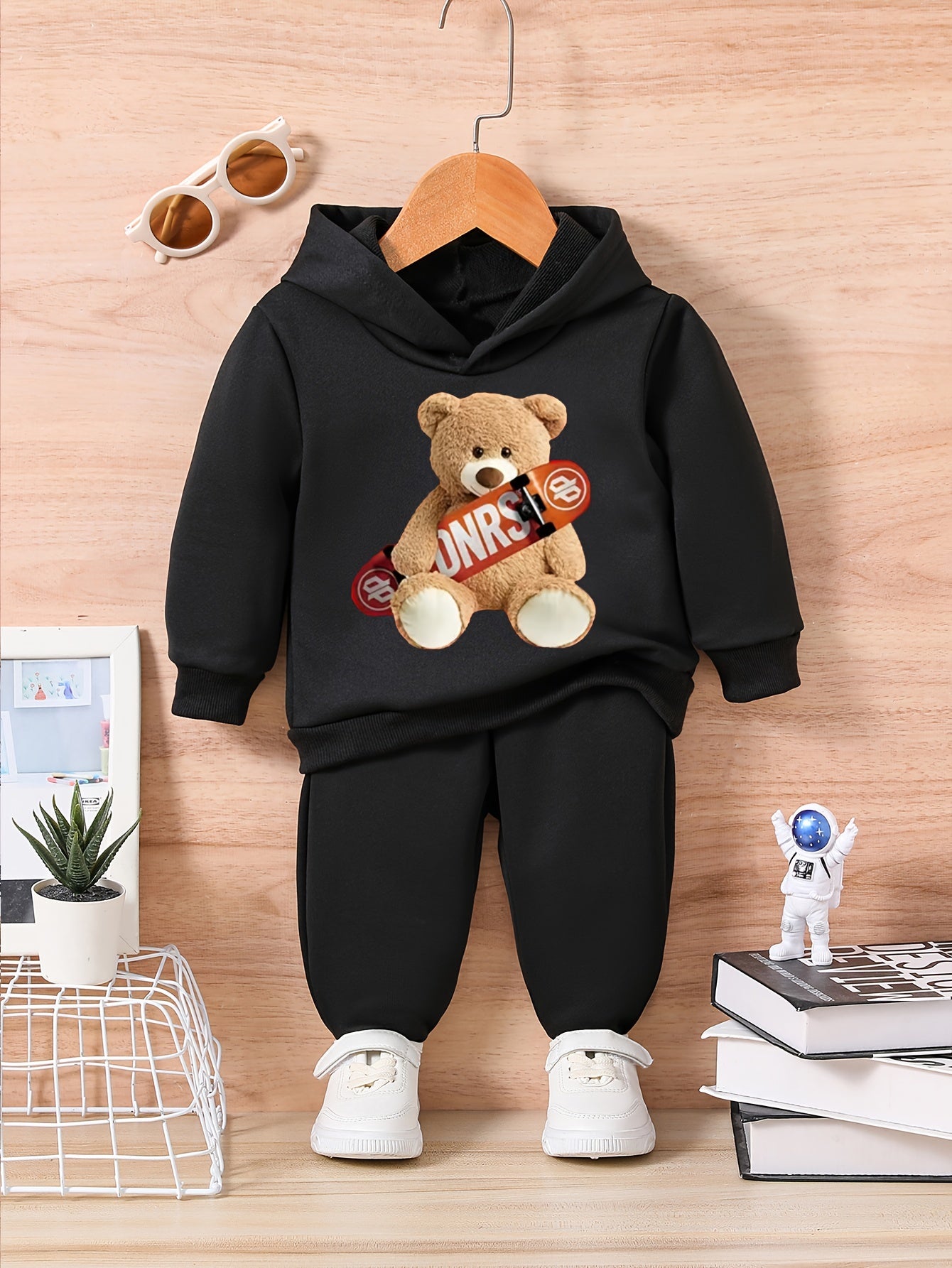 BEAR & SKATEBOARD Print Toddler Baby Sweatshirt & Trousers Set