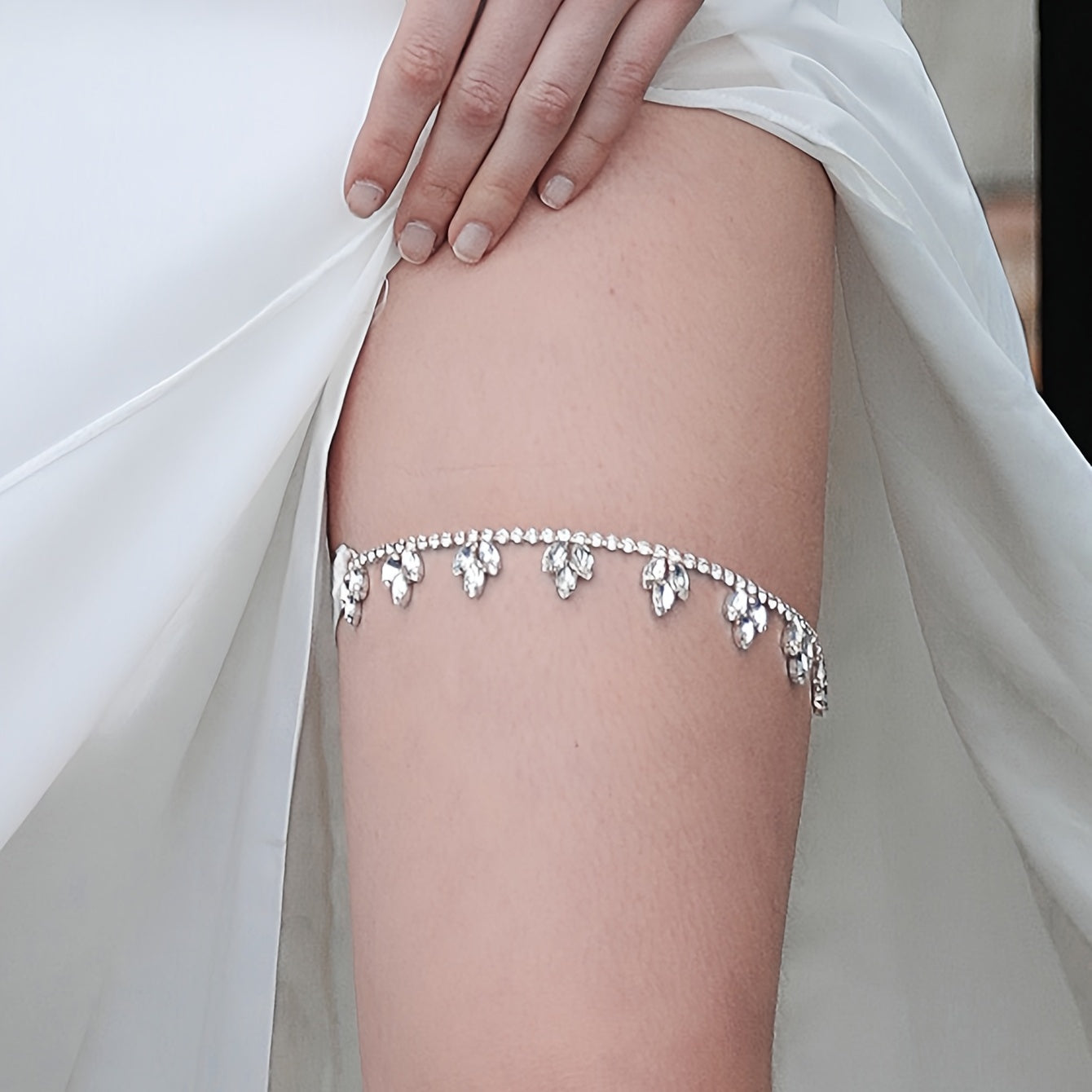 Bridal Garter Bling Thigh Chain Gemstone Cluster Leg Chain Stretchy Thigh Belt