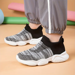 Boys Mesh Sneakers Breathable Casual Outdoor Running Shoes