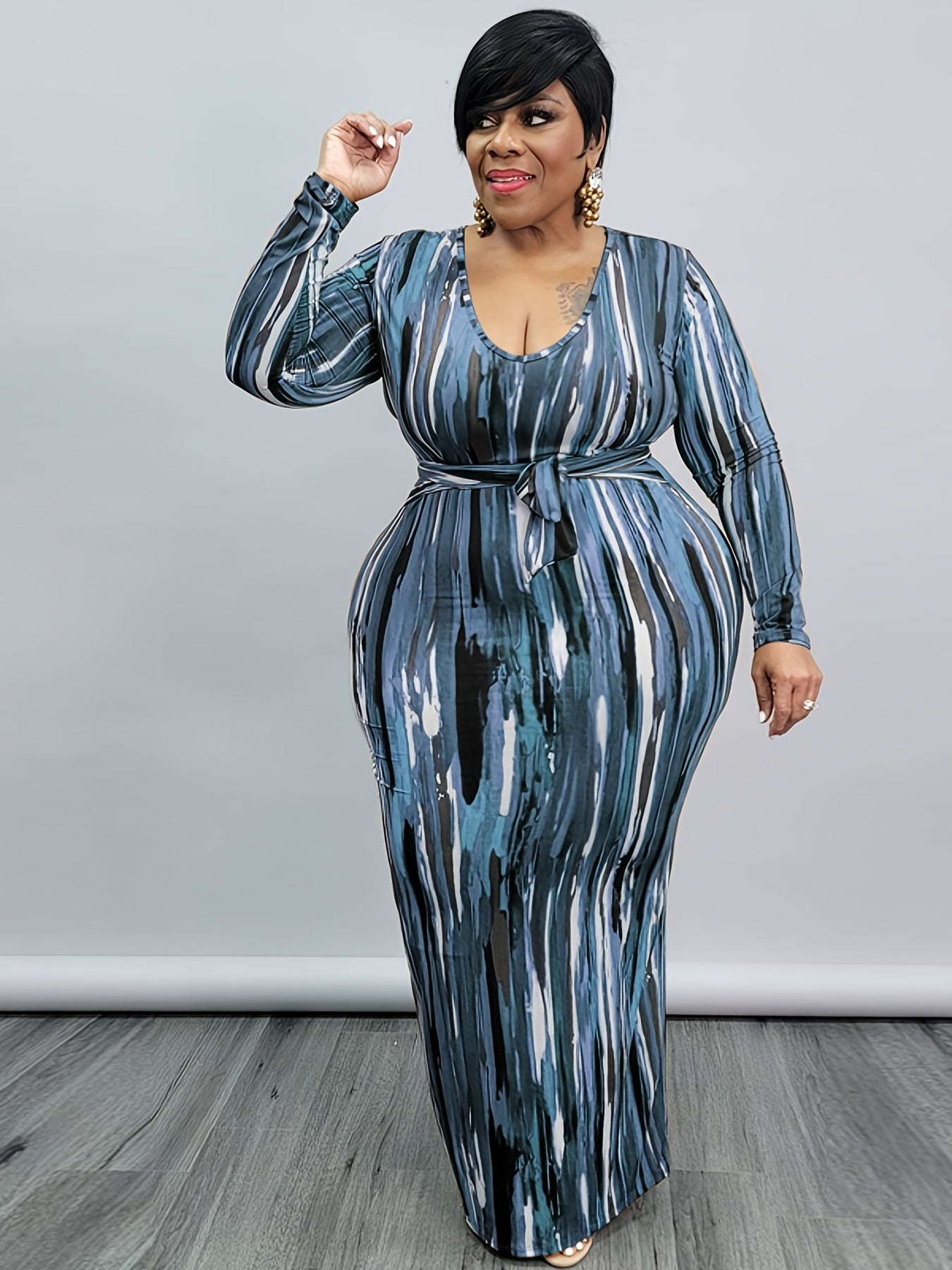 Long Sleeve Bodycon Dress with Belted Print