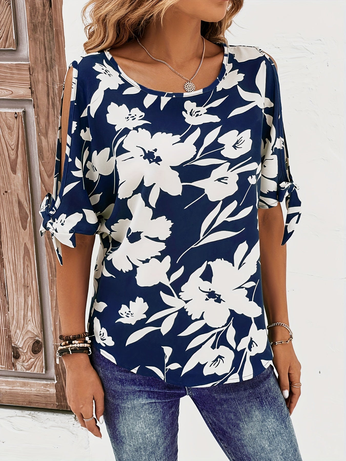 Floral Print Knotted Blouse Split Short Sleeve Crew Neck