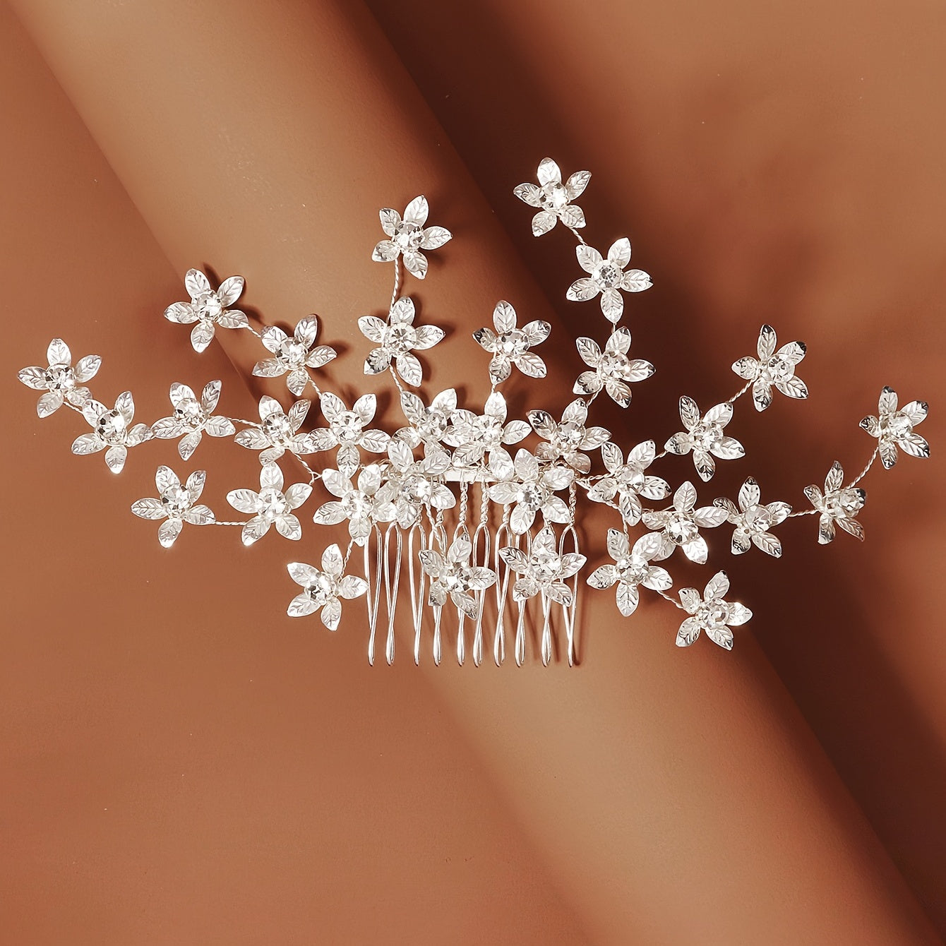 Silvery Flower Bride Hair Comb Wedding Hair Accessories For Brides