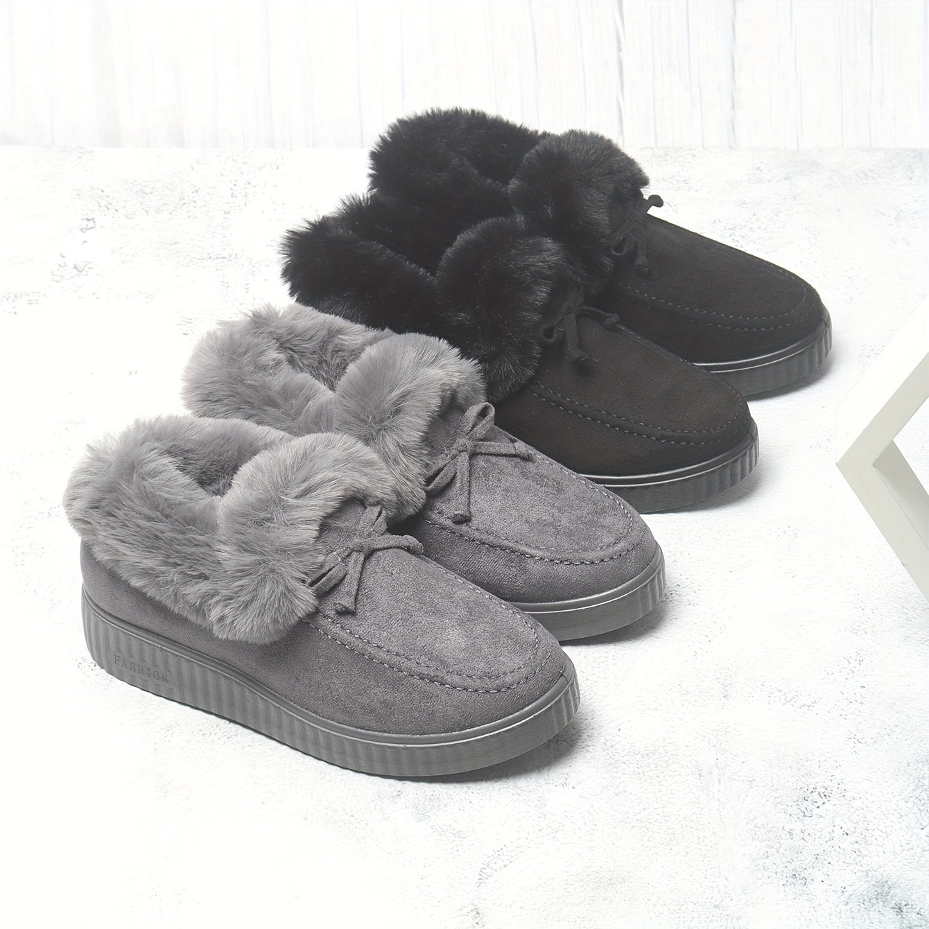 Women's Plush Lined Thermal Snow Boots Non Slip Flat Snow Shoes