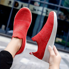 Men's Lightweight Slip On Casual Shoes For Traveling Jogging