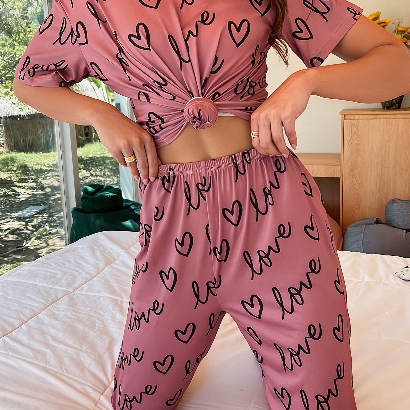 Letters Love Print Pajamas Set Short Sleeve Top & Long Pants Women's Loungewear