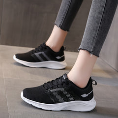 Women's Lightweight Breathable Sport Shoes Soft Comfort Low Top Travel Shoes