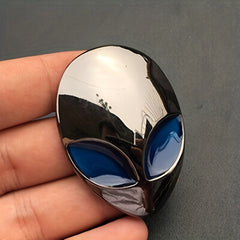 2pcs Alien Head Auto Emblem - Unique 3D Look for Car or Motorbike
