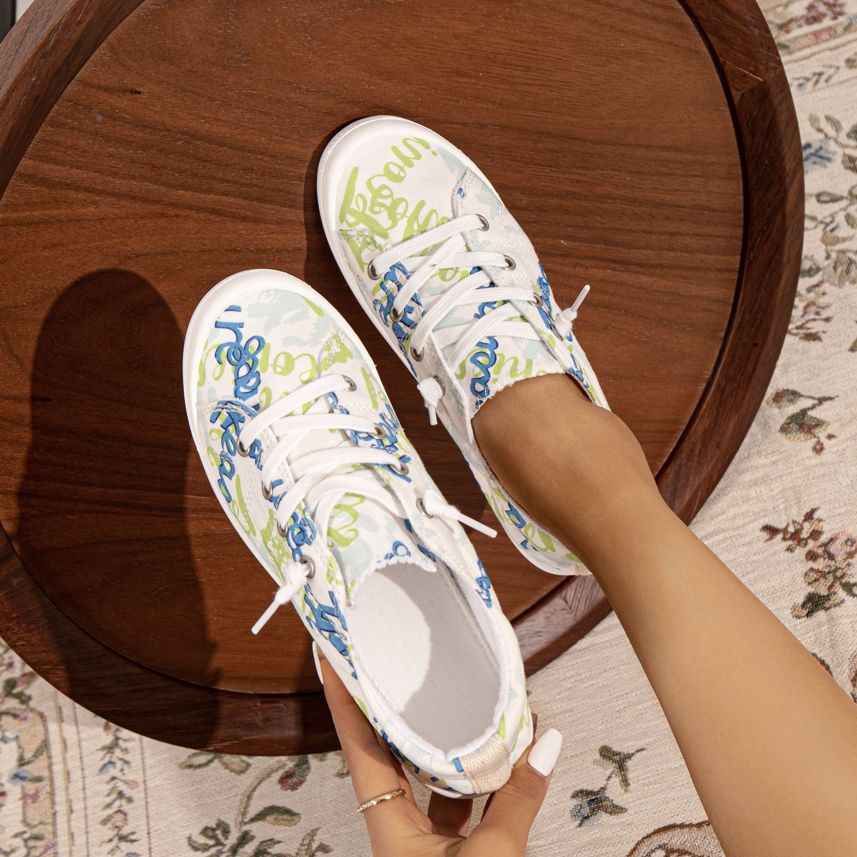 Women's Letter Printed Canvas Shoes Casual Lace Up Low Top Walking Shoes