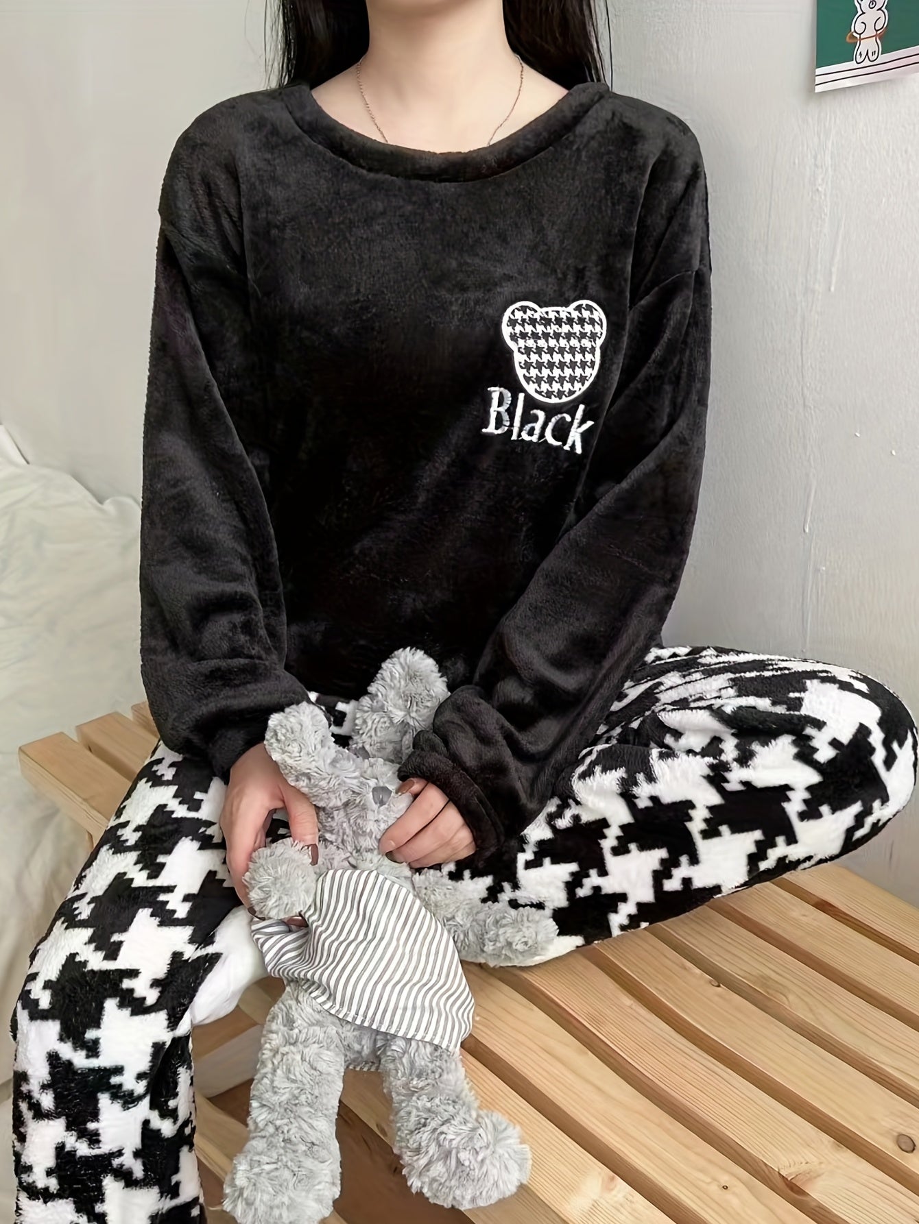 Plaid Thermal Loungewear Pajamas Set Long Sleeve Pullover Tops & Pants