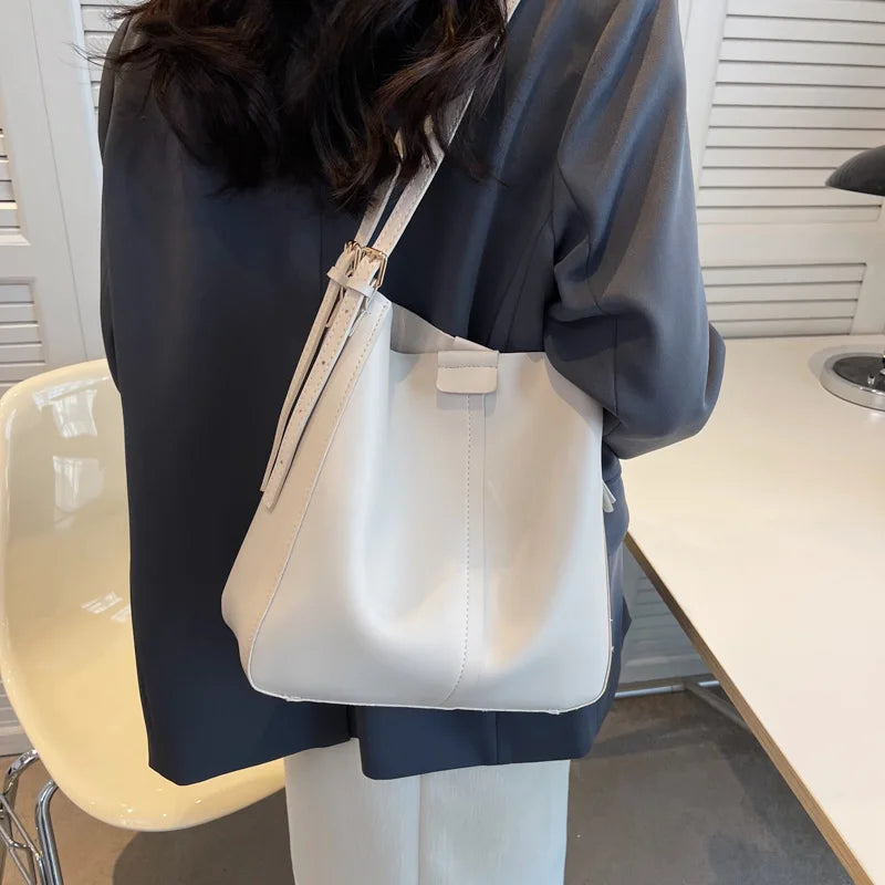 2-Piece Vintage Leather Shoulder Handbag Set for Women