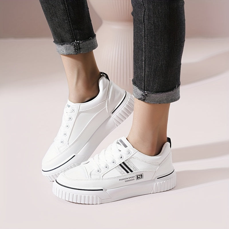 Women's Lace-up Low Skate Shoes Soft Sole Casual Sneakers