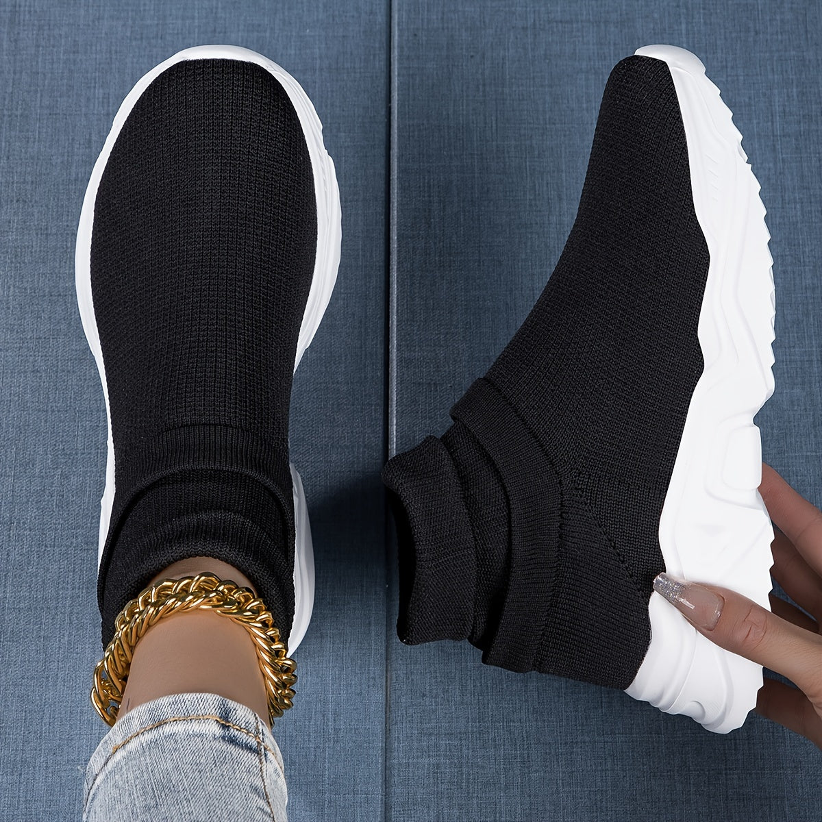 Breathable Mesh Running Shoes Slip On Outdoor Sneakers