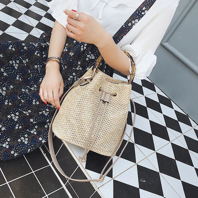 Women's Straw Bucket Bag Woven Shoulder Beach Handbag