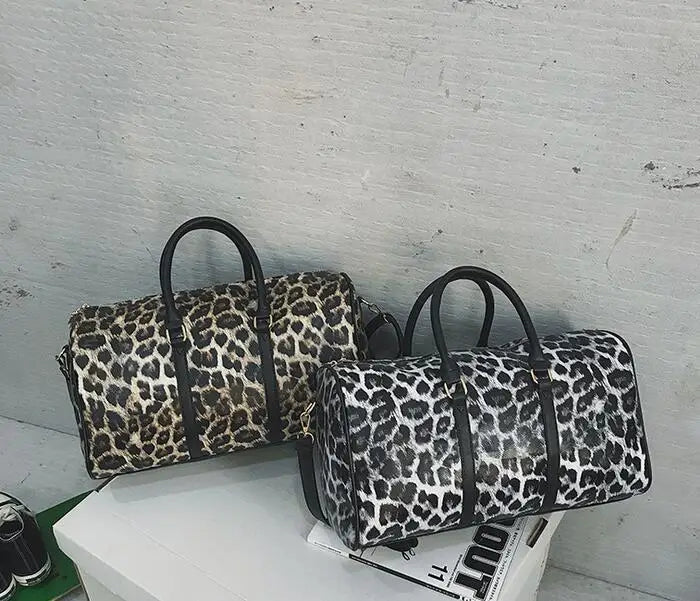 Leopard Shoulder Bag for Travel in Europe and the US