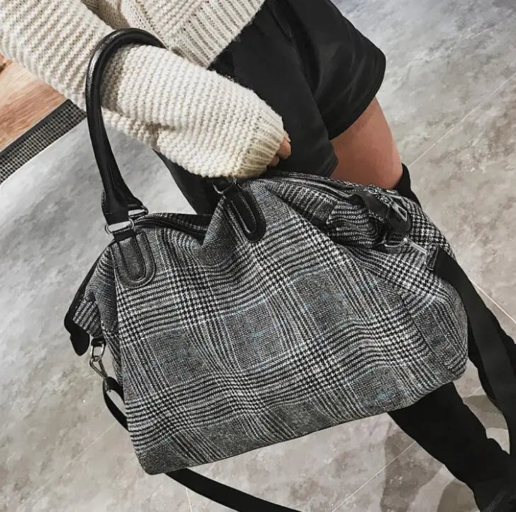 Women's Portable Travel Bag Large Capacity Cylinder Luggage Bag