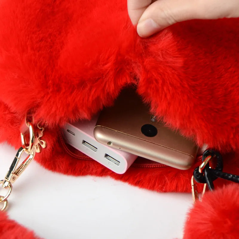 Faux Fur Heart Shaped Shoulder Bag Clutch Purse Chain Messenger Bag
