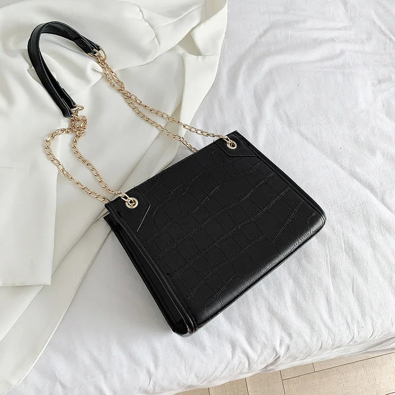 Vintage Retro Hobo Chain Messenger Soft Flap Shoulder Crossbody Pack Women Purse
