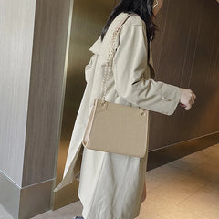 Vintage Retro Hobo Chain Messenger Soft Flap Shoulder Crossbody Pack Women Purse