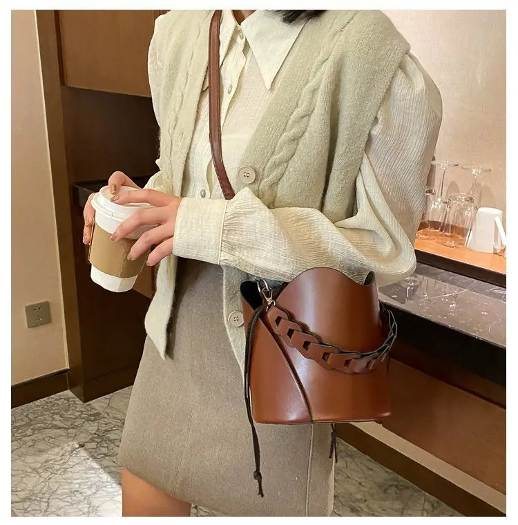Shoulder Handbag Bucket Ruffle Cross Chain Messenger Inner Bag