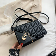 Rhombus Chain Lock Shoulder Bag Small Square Bag