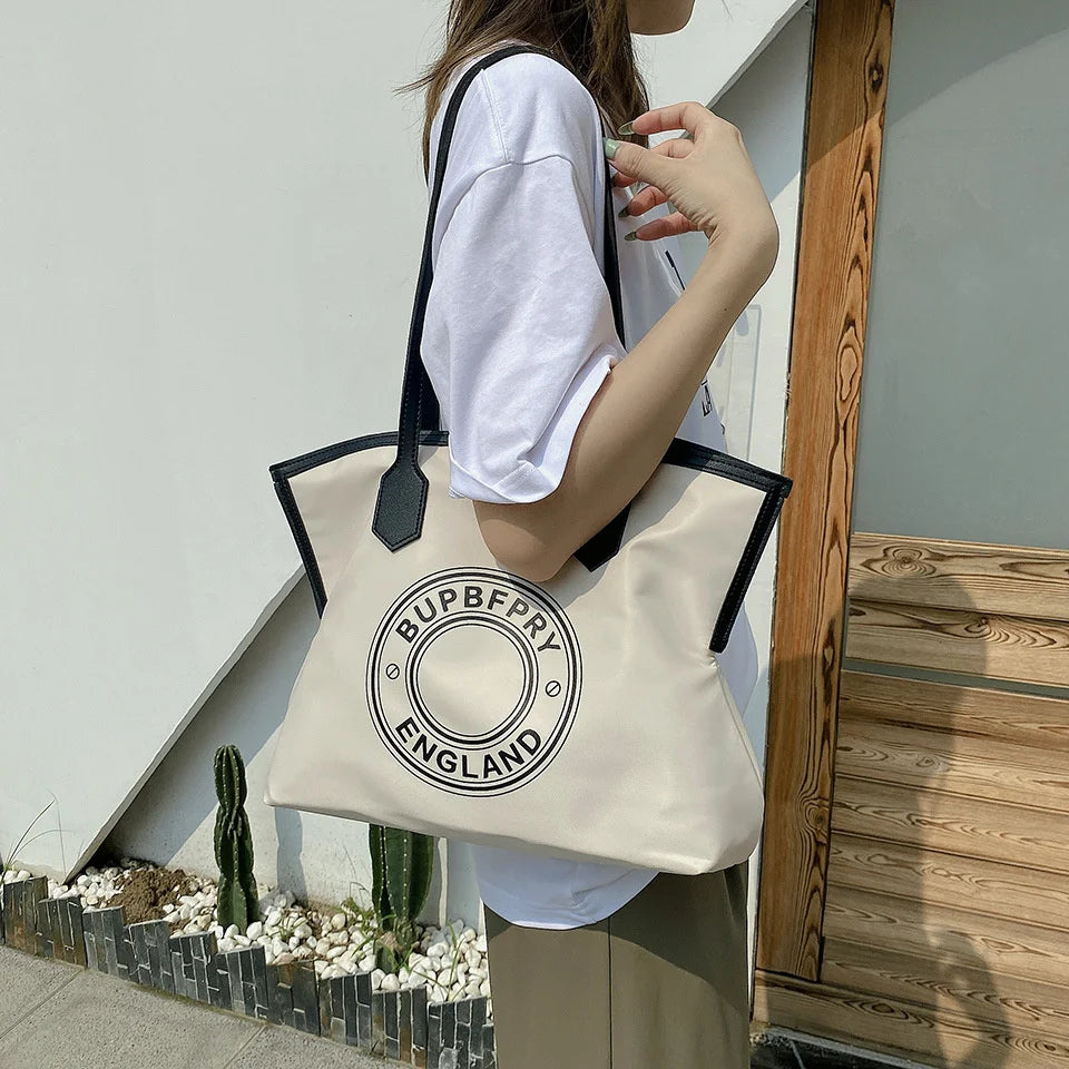Large-Capacity Canvas Shoulder Bag for Fashionable Literary Fans