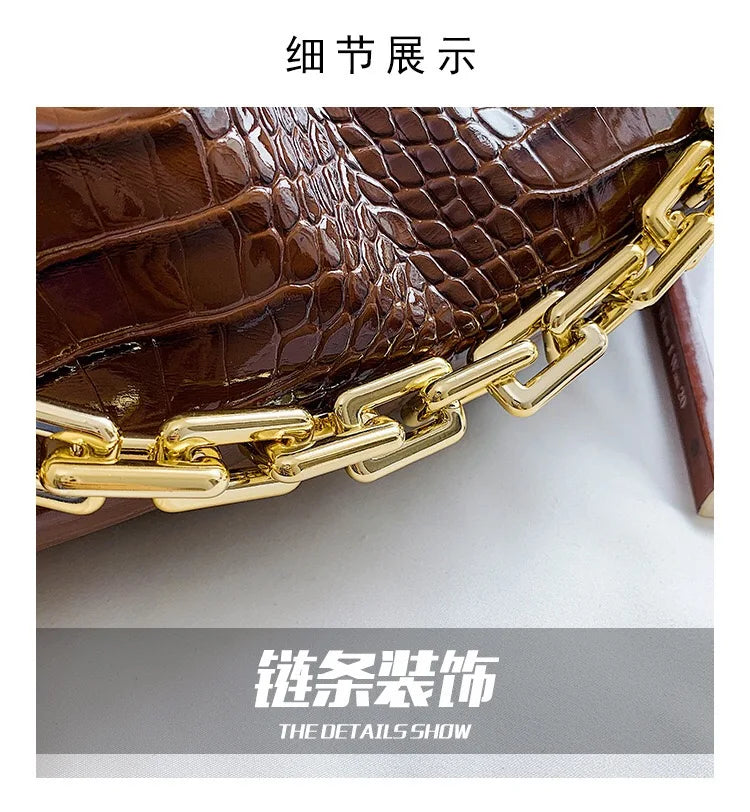 Retro Women Dumplings Messenger Bag Chain Cloud Female Crossbody Shoulder Bag