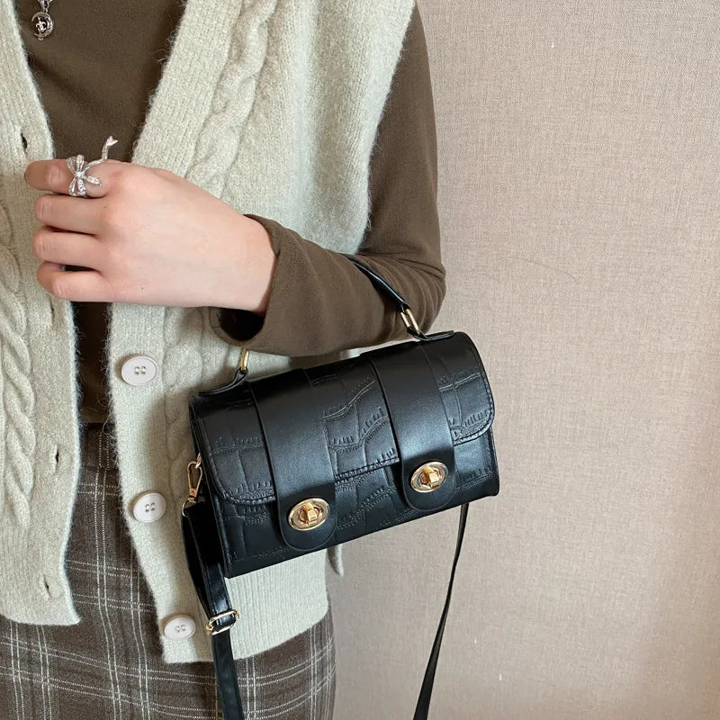 Vintage Shoulder Handbags Female Travel Cross Body Bag