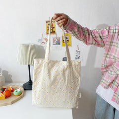 Casual Canvas Shoulder Bag with Large Capacity Embossed Daisy Handbag