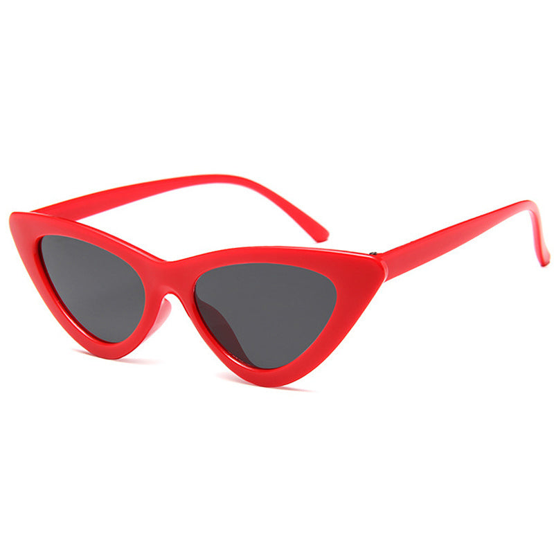 Chic Cat Eye Sunglasses in Black