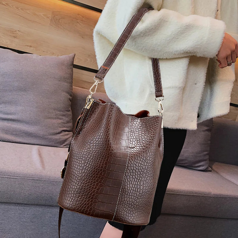 Large Capacity Bucket Bag Crocodile Pattern Crossbody Bags for Women