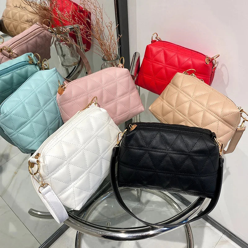 Embroidered Bag Rhombic Chain Shoulder Messenger Bag