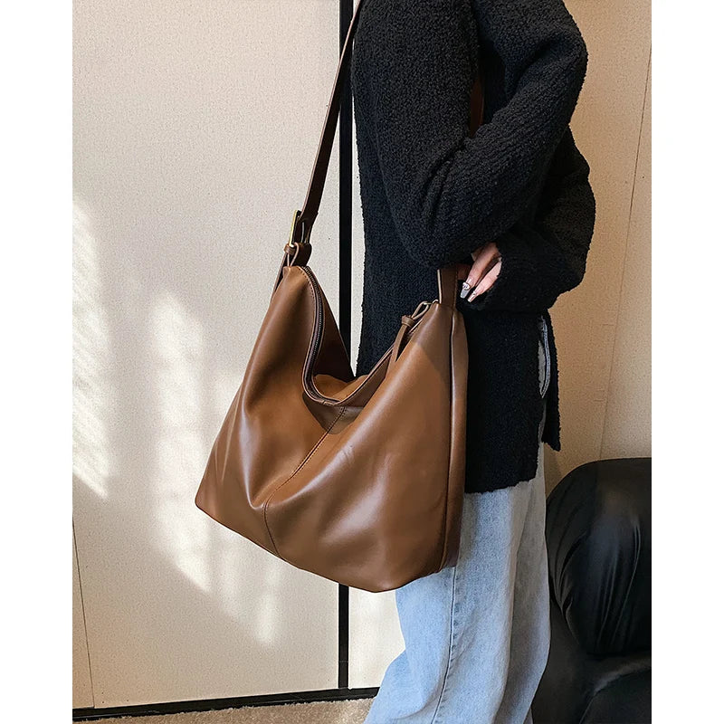 Soft PU Leather Shoulder Bag Large Capacity Bucket Crossbod
