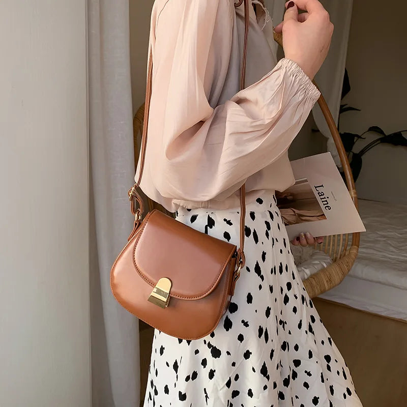 Female Bag Casual Lock Saddle Bag Shoulder Messenger Bag Retro Style