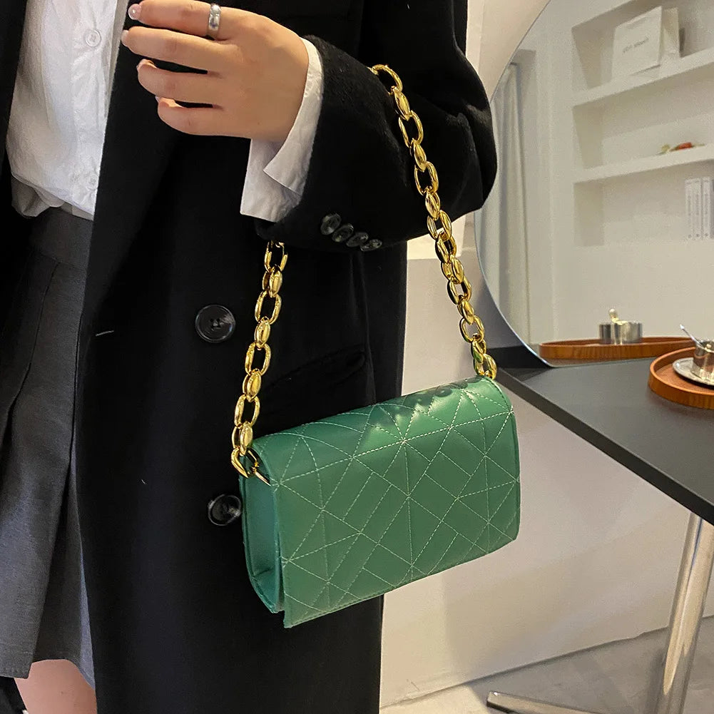 Quilted Chain Shoulder Bag Metal Thick Chain Purses Clutch Handbag