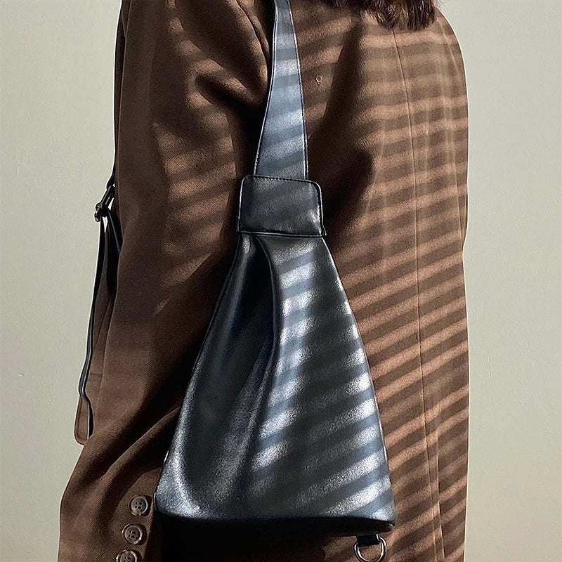 Fashionable Crossbody Chest Bag Western Style Shoulder Bag Wallet