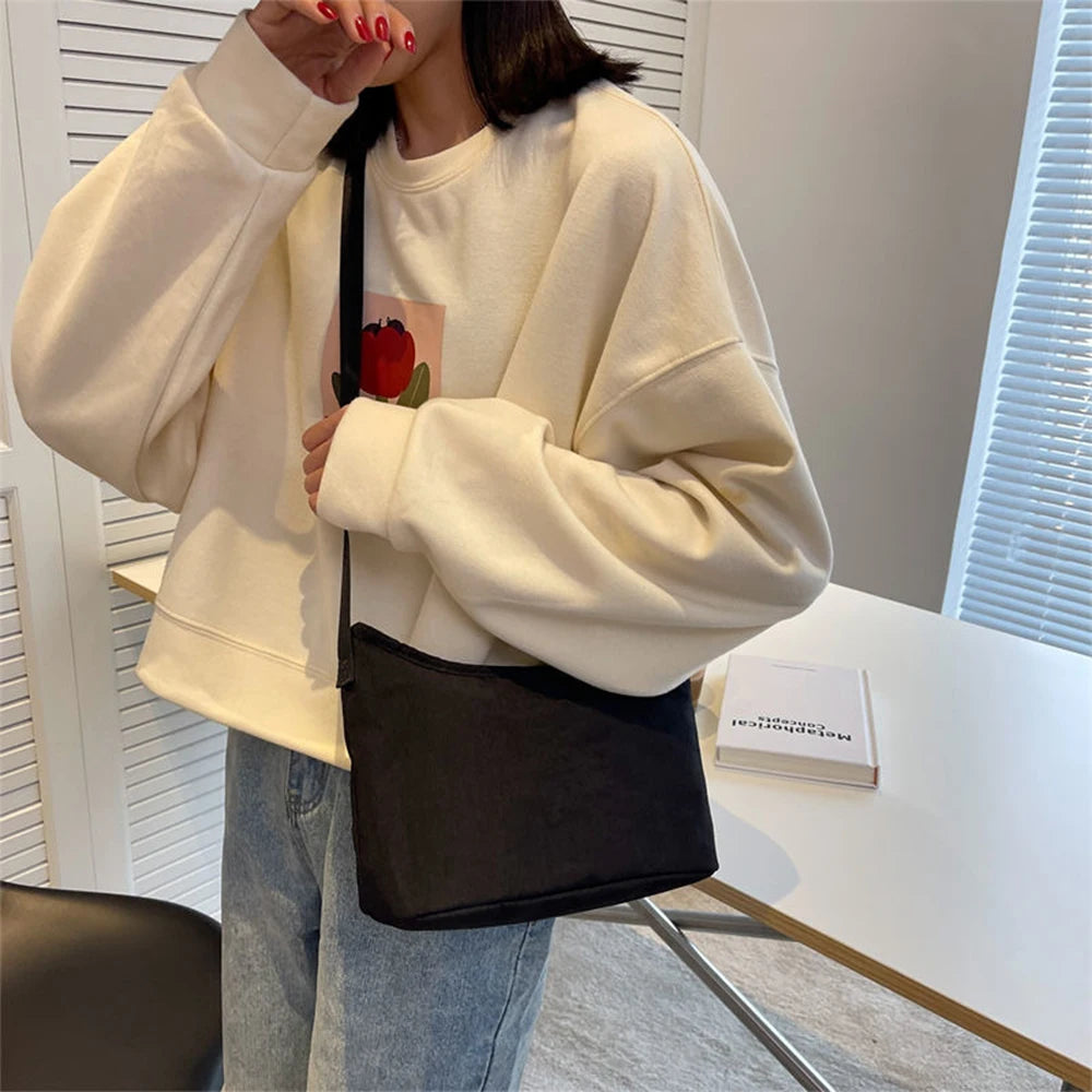 Women's Dumpling Bag Large Capacity Shoulder Crossbody Messenger Handbag