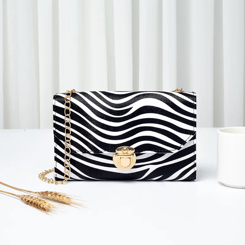 Western Style Chain Shoulder Messenger Bag