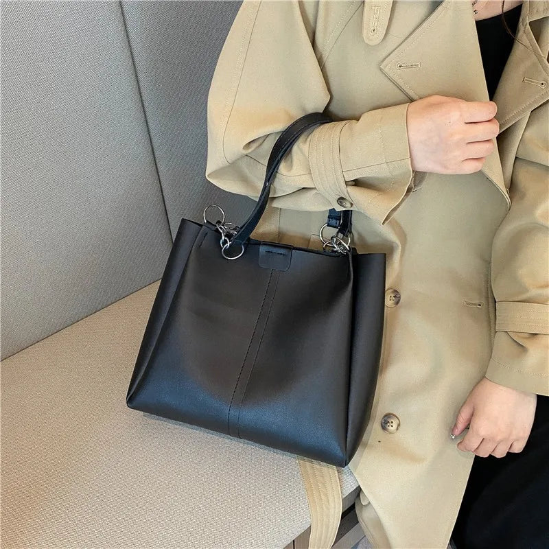 Women's Large Capacity Shoulder Bag Tote Bucket Bag