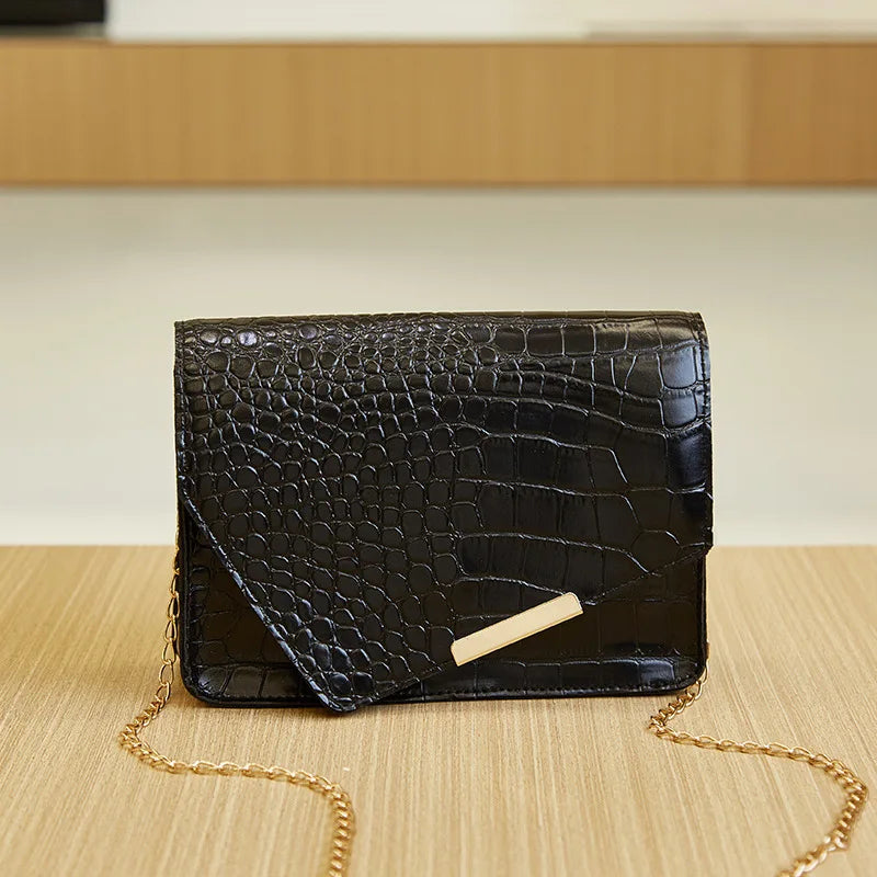 Chain Crossbody Bag PU Solid Purses Hasp Messenger Bag